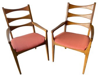 Pair Of Mid-century Modern MCM Dinning Captain Chairs Accent Chairs. Possibly Lane.