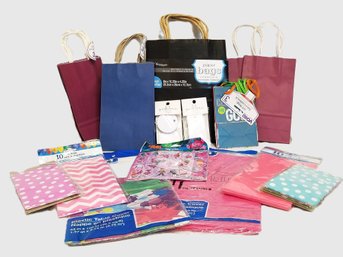 Mixed Selection Of Paper Gift Bags & Treat Bags, Tablecloths In Assorted Sizes - New