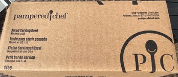 New In Sealed Box Pampered Chef Small Stoneware 2 Serving Bowls Sandstone 1456