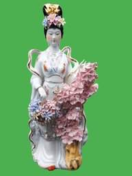 Beautiful Large Vintage Japanese Geisha Detailed Porcelain Figurine Statue