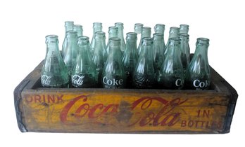 Vintage Coca Cola Advertising Bottle Carrier With 21 Bottles