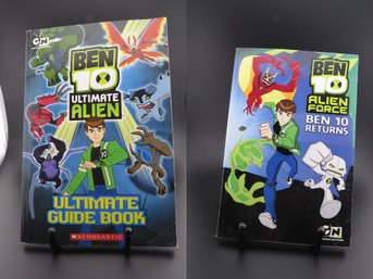 2 Graphic Novel Lot-Ben 10 Alien Force- Ben 10 Returns And  Ben 10 Ultimate Alien- Ultimate Guide Book