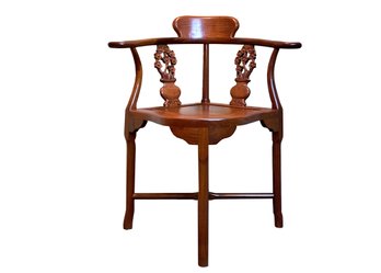 Vintage Chinoiserie Rosewood Corner Chair With Carved Floral Motif - Macau