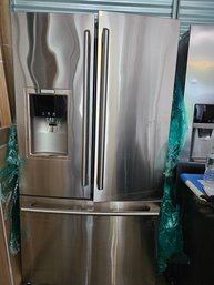 Electrolux Stainless Steel French Door With Bottom Freezer And Ice/water Dispenser - Used