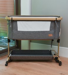 Amke Foldable Crib On Wheels With Carrying Case