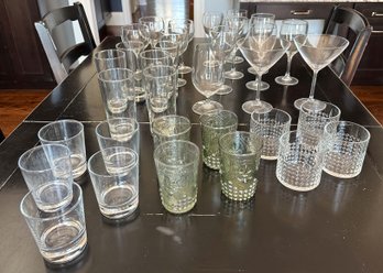 Entertainers Dream 33 Piece Glassware Collection
