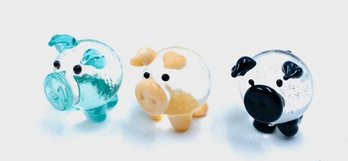 Grouping Of 3 Diminutive Handblown Glass Pig Figurines