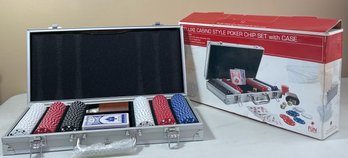 New Poker Chip Set With Case