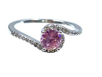 Beautiful Silvertone Ladies Ring W/ Pink Stone - Size 10