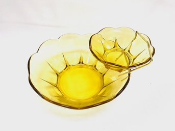 Vintage Amber Glass Floating Chip & Dip Set