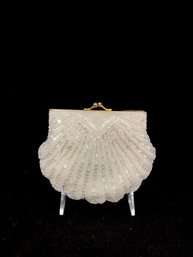 Elegant Hand-beaded Pearlescent Clamshell Evening Bag