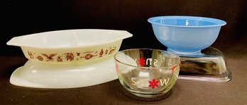 Grouping Of 5 Assorted Vintage Pyrex Dishes