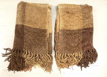 Pairing Of Fringe Edge Chenille Blankets