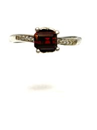 925 Sterling Silver W/ Natural Garnet Stone - Size 8.5