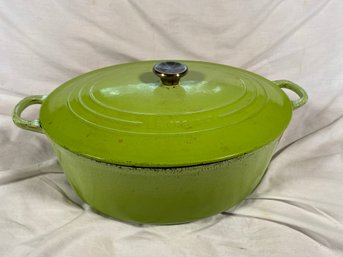 Le Creuset Made In France Lime Green 9 1/2 US Quarts Well Loved And Well Cared 17x7x11.5 Pot With Lid