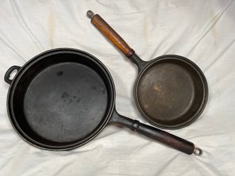 10 Inch Skillet And 8 Inch Skillet With Wooden Handles By Krischer