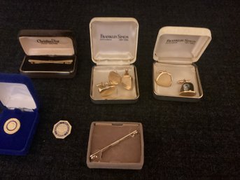 6 Pieces Of Mens Jewelry, All In Great Shape Two Collar Clips, Two Sets Of Hidden Compartment , Cufflinks