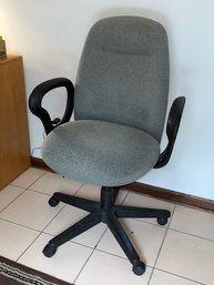 High Back Tilt Grey Office Chair 24c27x42in