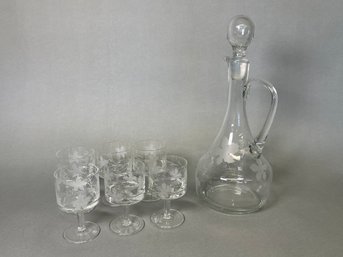 Beautiful Vintage Etched Glass Pitcher & Cups