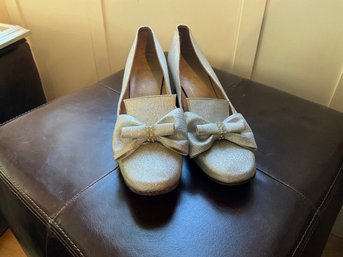 Pair Of Vintage Saks Fifth Ave Womens Shoes