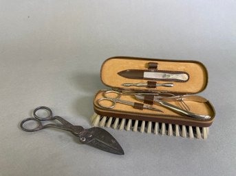 Vintage Genuine Cowhide Groom Kit & Snippers