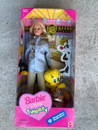 Barbie Loves Tweety- Collectible Doll