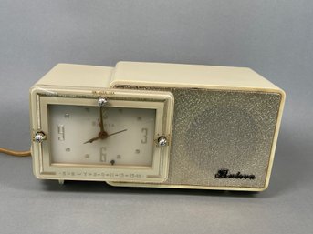 A Vintage Bulova Clock Radio, Model 100