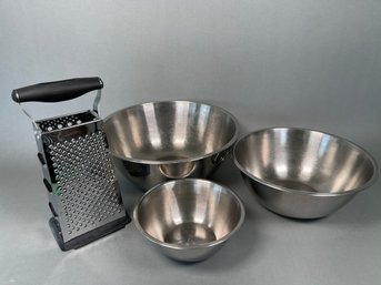 Nesting Stainless Steel Farberware Mixing Bowls & Grater