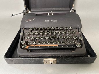 Vintage Black Smith Corona Type Writer