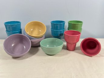 5 Pastel Colored Nantucket Bowls 5.25x3.5in And 8 Pfaltzgraff Dessert Cones 4.25x4in, Dishwasher & Micro Safe