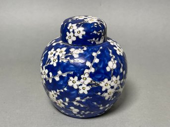 Vintage Japanese Porcelain Ware Tea Caddy