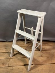 Vintage White Decorative Step Ladder 15.5x33.5in