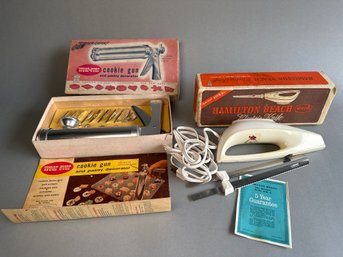 Vintage WearEver Cookie Gun & Hamilton Beach Electric Knife