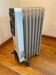 DeLonghi Portable Radiator Electric Heater Model: EW0507 Tested Works As It Should