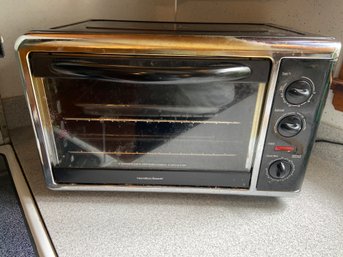 Hamilton Beach Countertop Toaster Oven Model 31100 20x16x14