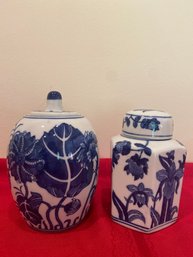 2 Blue And White Floral Design Porcelain Ginger Jar / Tea Caddy With Lids 6in No Chips