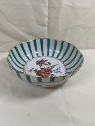 Serving Bowl Made By Royal Europe, See Photos For Marking, 9.5x3.5