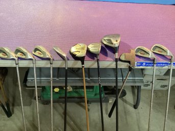 13 , Vintage Golf Clubs With Bag