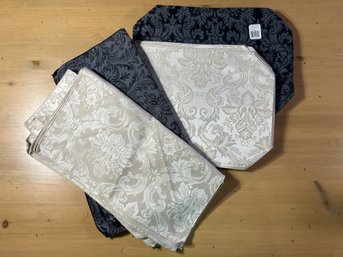 Two Sets Of 8 Place Mats And Matching Dinner Napkins, Beige And Black