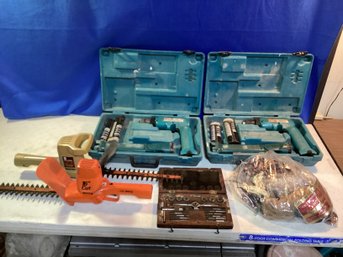 2 Makita Drill And Flashlight Sets 2 Hedge Trimmers A Set Of Tap Dies And Vintage Plastic Toys With