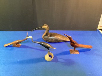 4 Carved Birds, One Carved Out Of A Real Horn, The Others Out Of Wood,great Shape