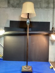 Great Looking Floor Lamp (and It Works)in Great Shape