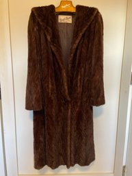 Vintage Huerth & Huerth Furs Boston Womens Mink Tail Fur Coat Long