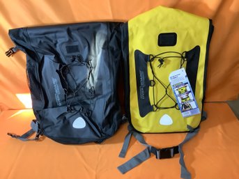 OVERBOARD Waterproof Backpack Lot 1