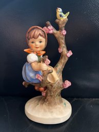 Vintage M.i. Hummel Goebel 'apple Tree Girl' Girl Sitting In Tree Porcelain Figurine #141