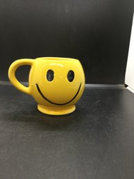 McCoy Pottery Smiley Face Mug 1970s