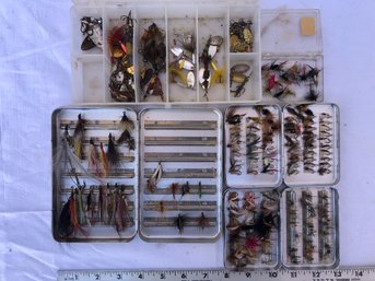 Large Lot Of Fly Fishing Lores With Cases, See Pics