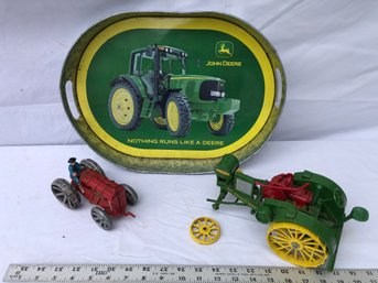 John Deere Tray  And Toy Tractors, See Pics