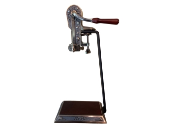 Fancy Bar Top Wine Opener With Raised Grapevine Pattern
