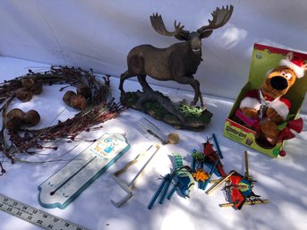 Miscellaneous Lot, Resin Elk Decoration, Bell Wreath, Scooby Doo